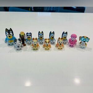 ❗️SOLD❗️Bluey Figures Lot